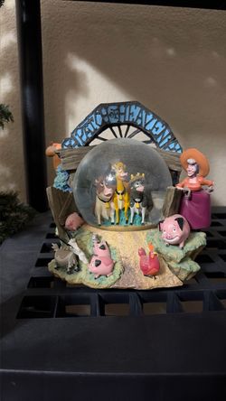 Disney’s Patch Of Heaven Snow Globe