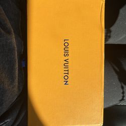 Wallet.  LV