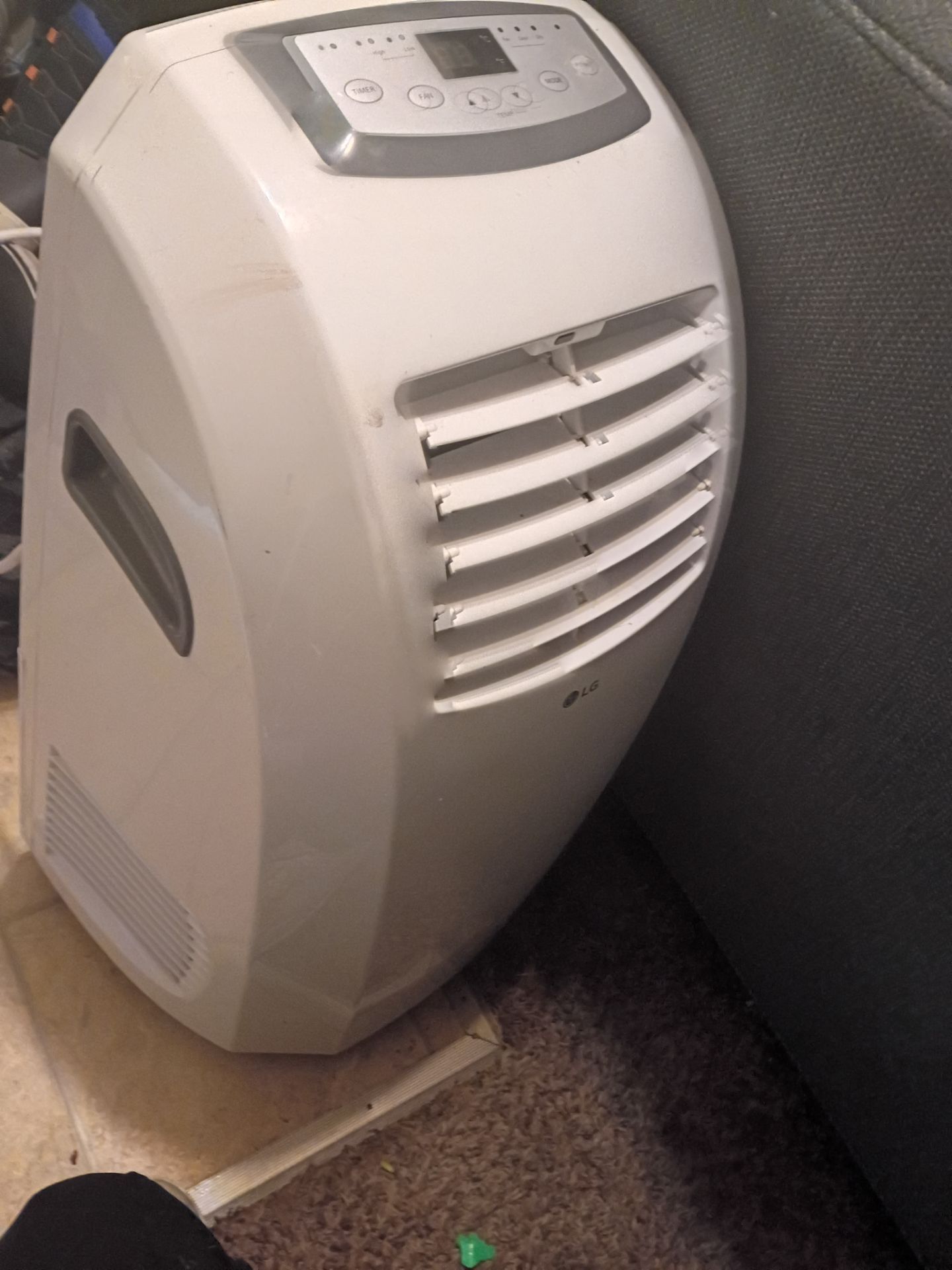 Portable air conditioner