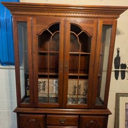 American Drew China Cabinet 