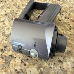 Dyson V8 Animal handle with Motor 