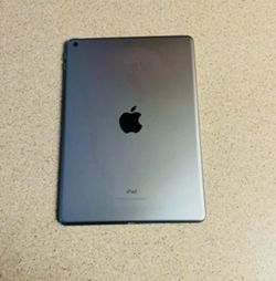 iPad 6 32gb $100 or best offer