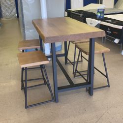 Mattress And Furniture  Clearance  Center !!!