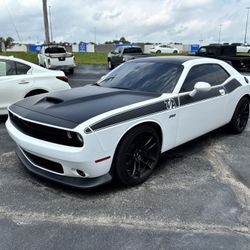 2022 Dodge Challenger