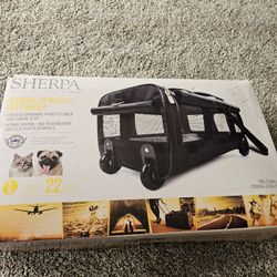 SHERPA PET CARRIER ON WHEELS.... NEW