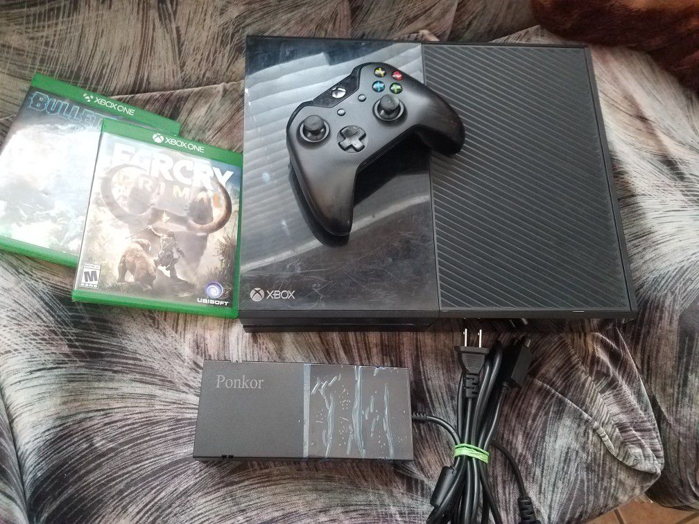 Xbox One 500Gb W Two Games All Cords Works Great. No Trades