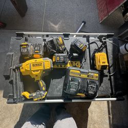 Dewalt Brad Nailer 