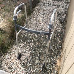 New Walker 25$