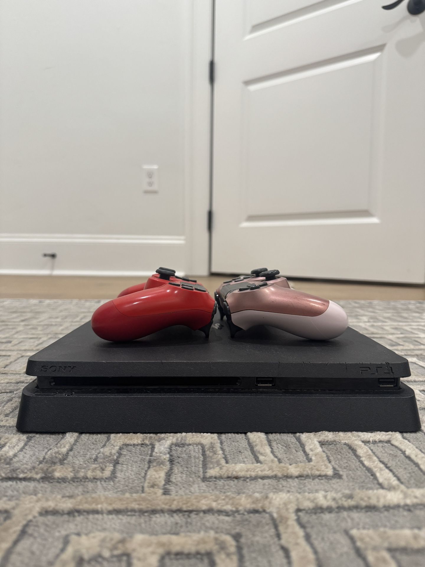 PlayStation 4 With 2 Controllers( HDMI And Power Cord Included)