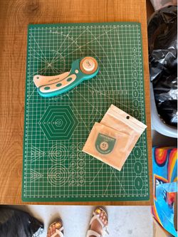 Rotary Cutter and Mat Set