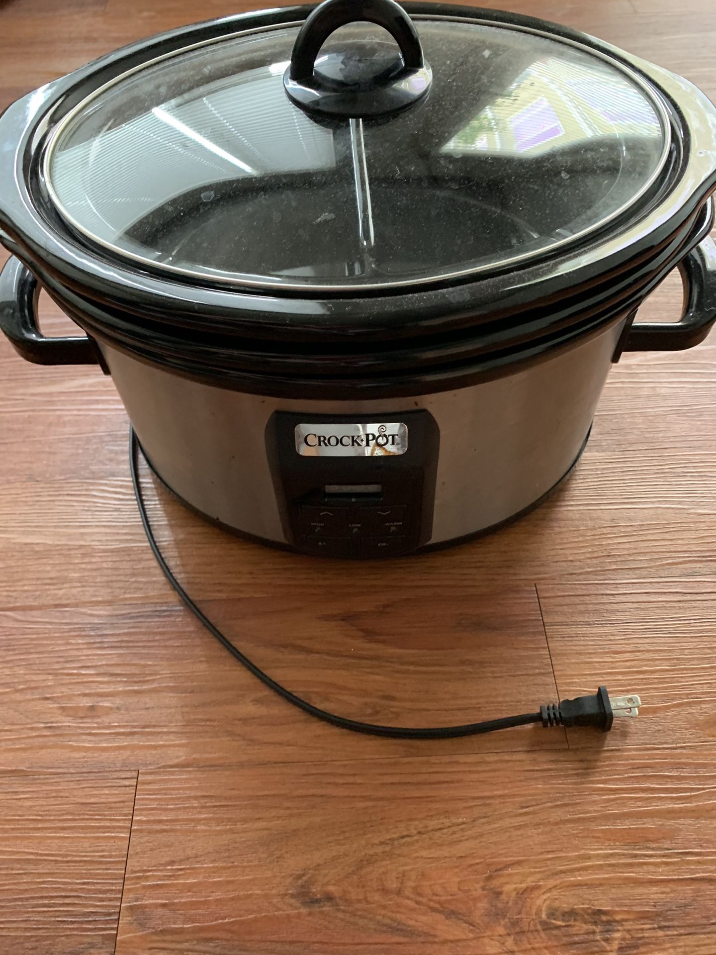 Crock Pot with three different containers and clear lid