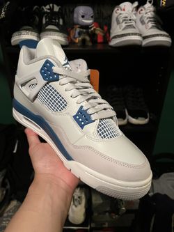 Jordan 4 Retro “Military Blue”
