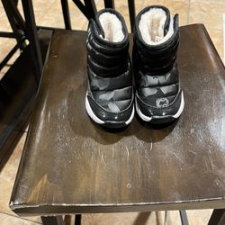 Snow Boots 