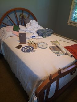 Virginia Conestoga wagon  bedroom set read below