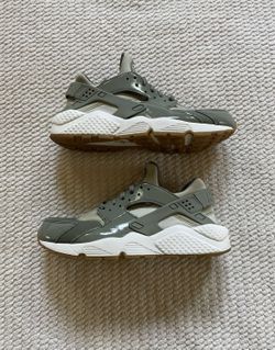 Nike Air Huarache Run Sz 7.5