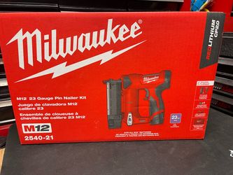 MILWAUKEE M12 23 GAUGE  PIN NAILER  KIT