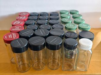 Empty Small Glass Containers with Lids