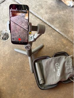 DJI Osmo Mobile 3 Combo Set - 3-Axis Smartphone Gimbal (Great Condition)