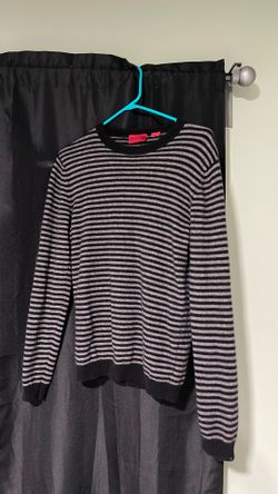 Men’s Hugo boss fleece sweater small