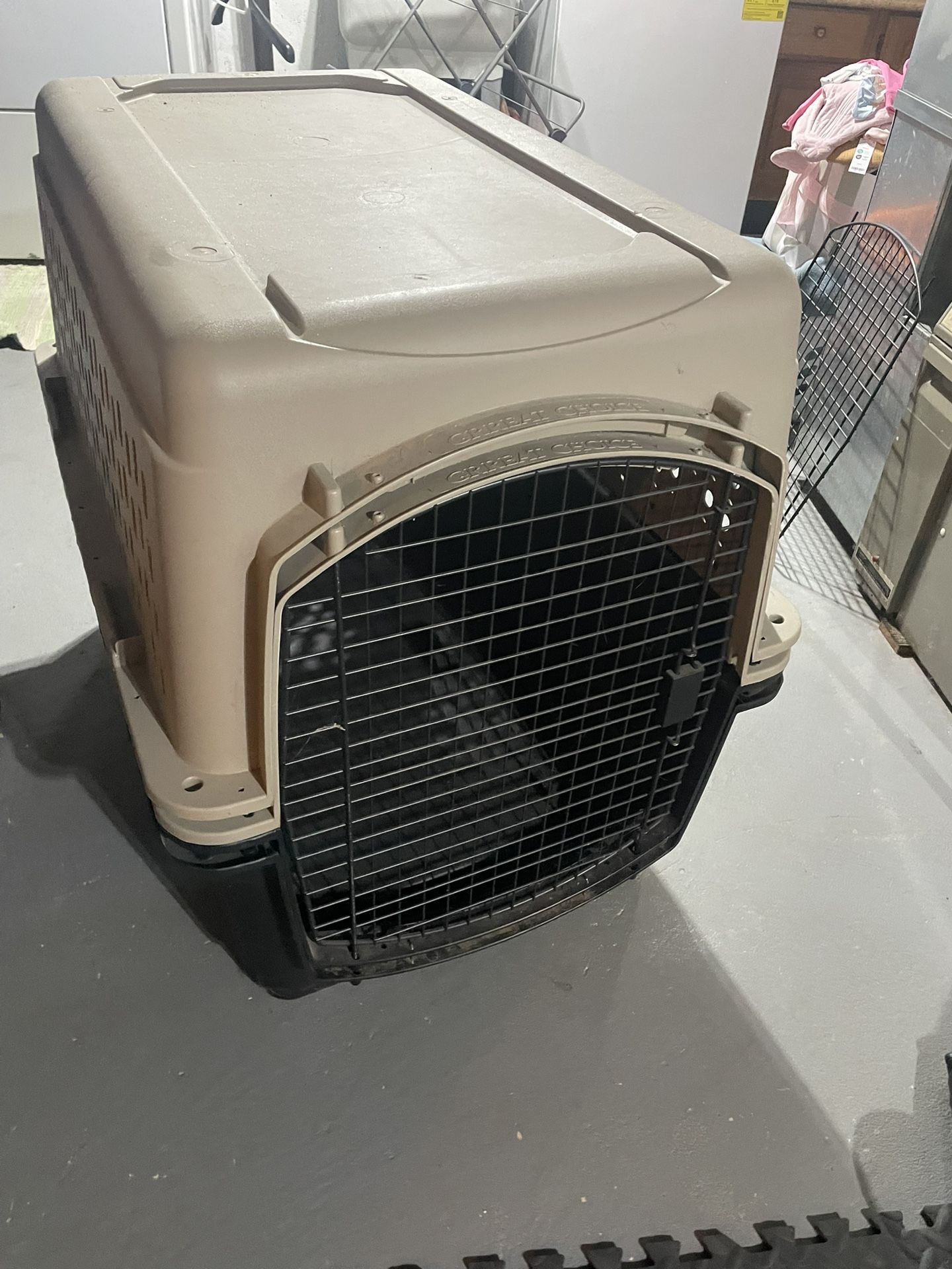 Great Choice Kennel XL 40 Inches (one for $40, OBO)