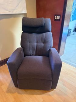 Reclining zero gravity chair electric