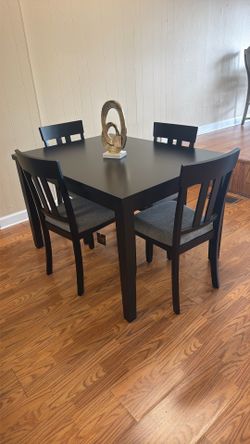 Dining set