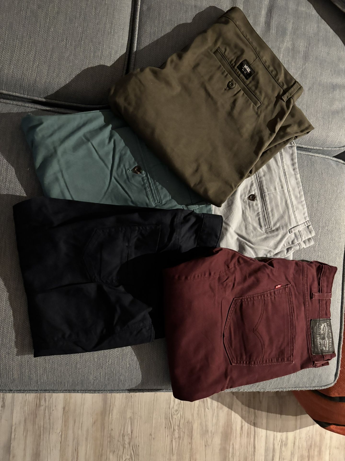 5 chino pants size 38 (Levi’s, Vans, Father And Son, Goodfellow) never worn - Price for all