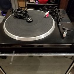 Record Player & Vinyls
