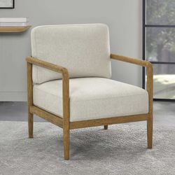 Thomasville Finley Point Accent Chair with Wood Frame
ADO #:CST-10533
Brand New .Price is Firm.
