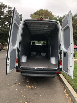 Mercedes Benz Sprinter 2023 /2500