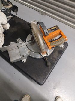 Rigid. Compound Miter Saw