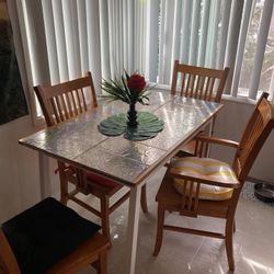 Medium Size Dining Table With Chairs 