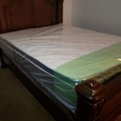 NEW QUEEN PILLOW TOP MATTRESS WITH BOX SPRING