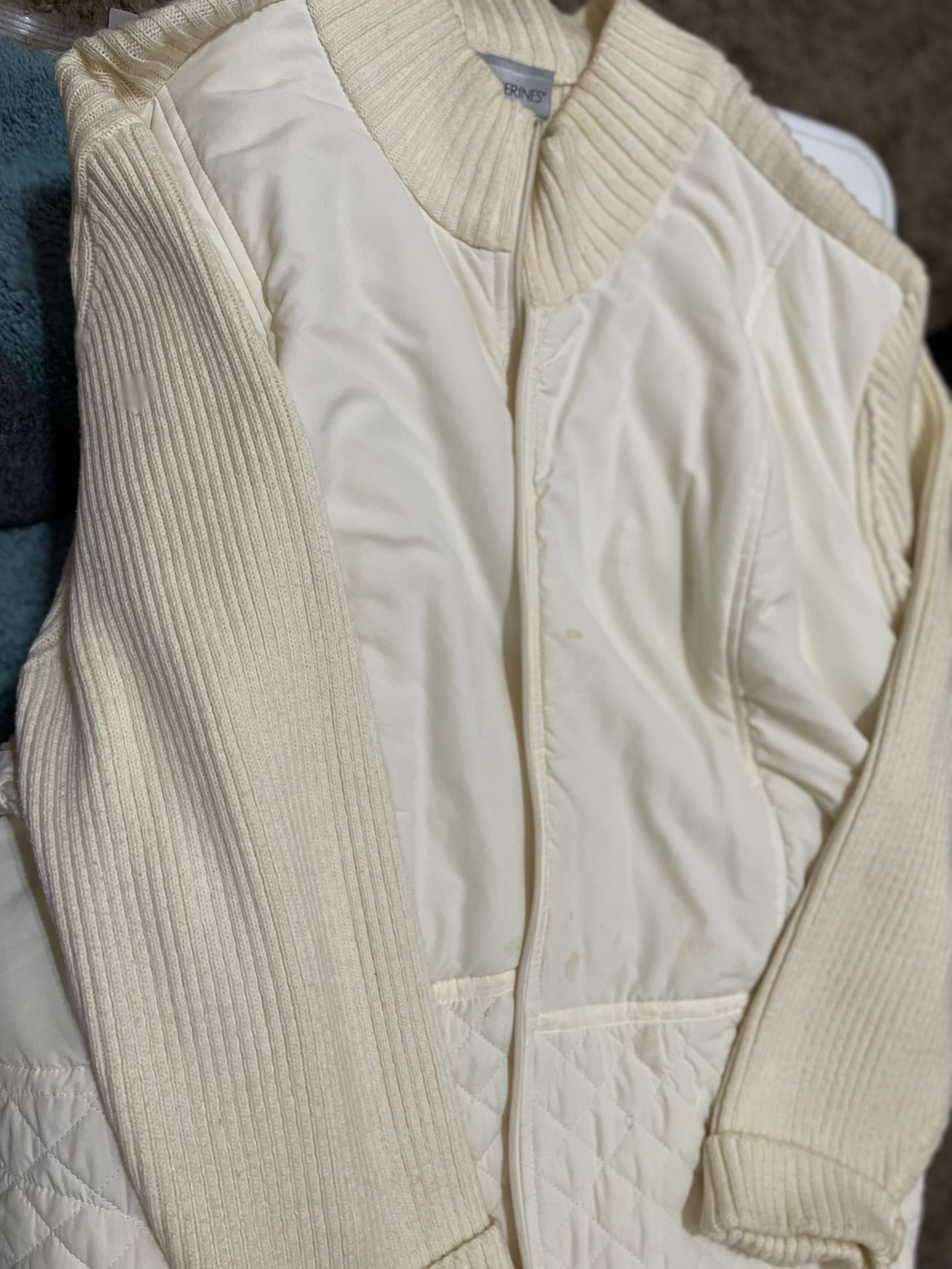 Winter White Zip Front Cardigan Quilted On The Front Size 4x