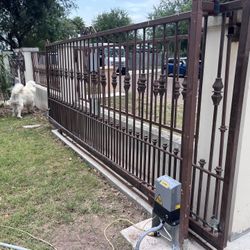 Automatic gate openers 