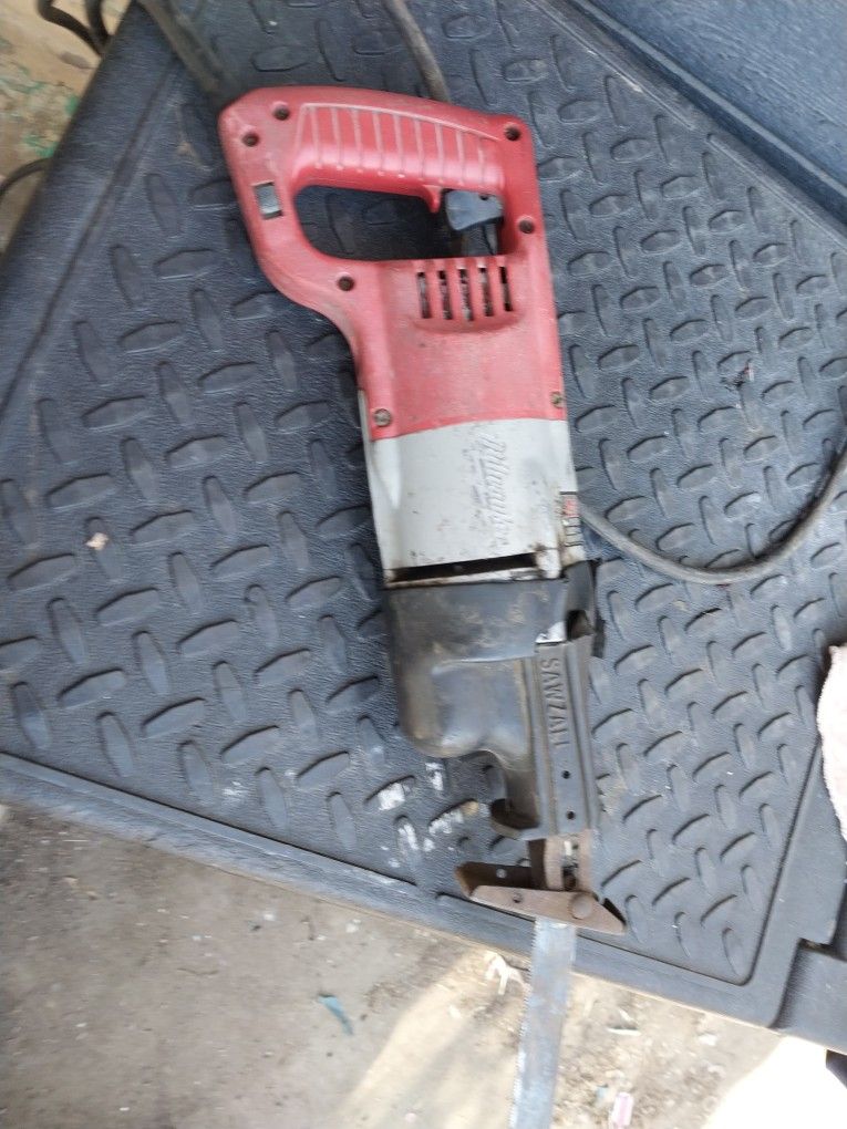 Milwaukee Reciprocating Saw for Sale in Los Angeles, CA OfferUp