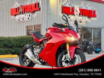 2018 DUCATI SUPERSPORT S (RED)
