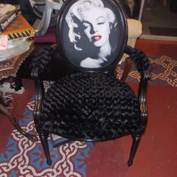 Marilyn Monroe Chair Beatifull 