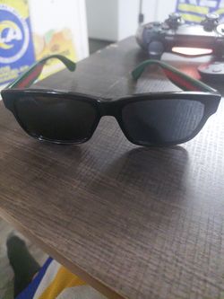 GUCCI SHADES