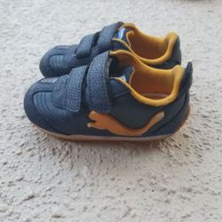 Puma Shoes size 7