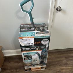 Shark Carpet Xpert with Stain Striker