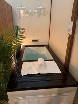 Cold plunge (Renu brand)