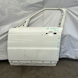 2018 Range Rover HSE Left Front Door Shell 
