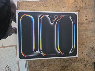 Brand New Sealed Apple iPad Pro 13” M5 256GB WiFi