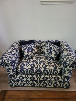 Ethan Allen Oversized Chair