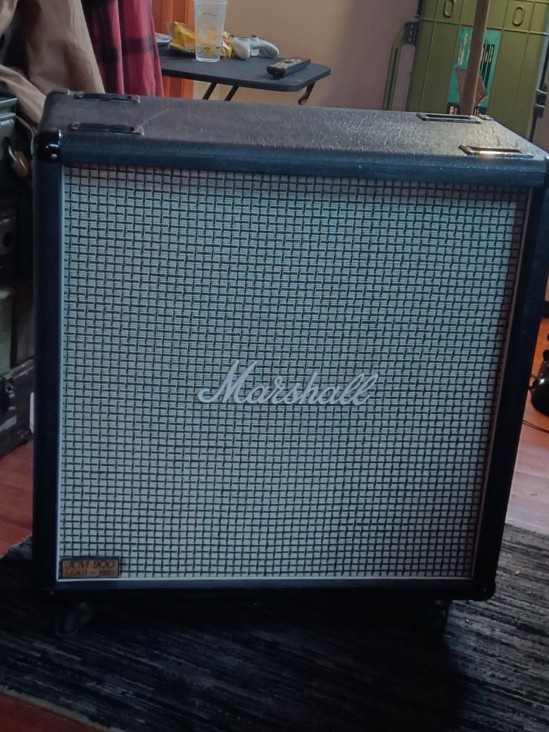 Marshall Jcm 900 With 75 Watt Celestions