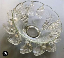 Vintage anchor hocking grape punch bowl set