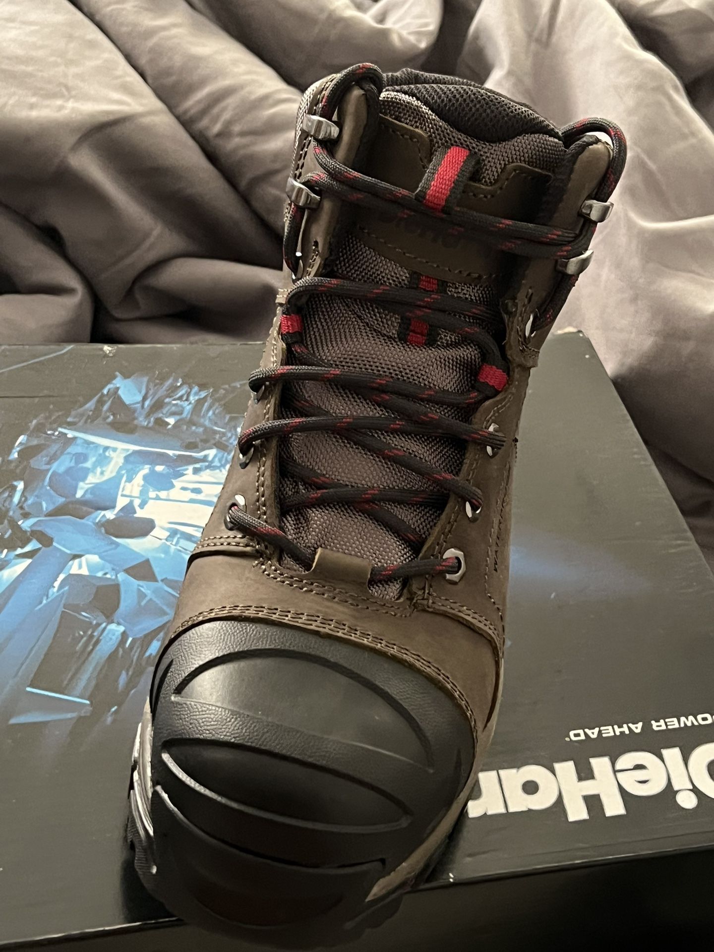 Men’s Steel Toe Boots Size 9