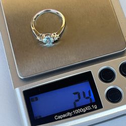 14k White Gold Genuine Topaz Size 7