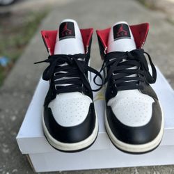 Women’s 8.5 Air Jordan’s 1s 